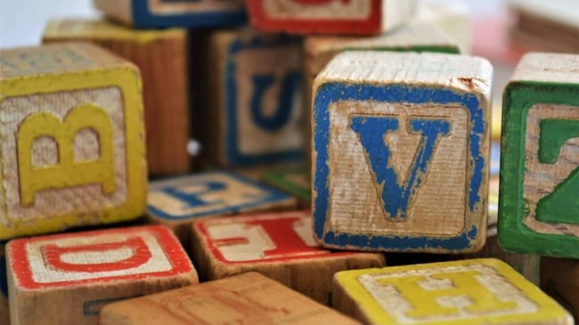 Spot dyslexia in the classroom & strategies to succeed in teaching